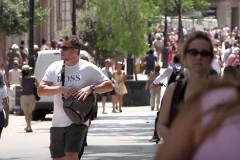 Geliat pariwisata Spanyol di tengah gelombang panas capai 40&deg; celcius