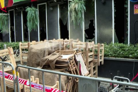 Kebakaran hebat landa bar di Bangkok, puluhan orang tewas