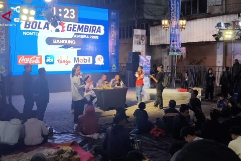 Komunitas pencinta bola meriahkan Nobar final Piala Dunia di Bandung