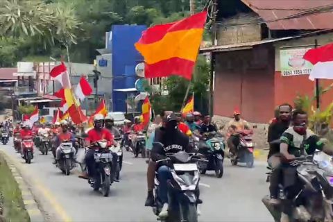 Konvoi Merah Putih, semarak Piala Dunia di Jayapura
