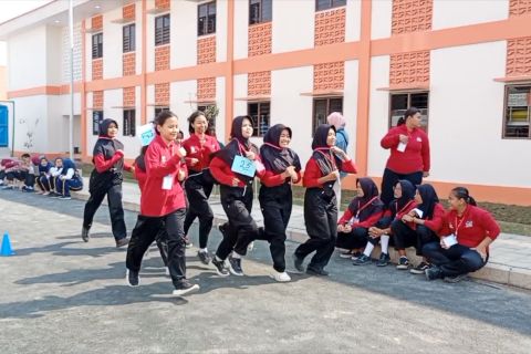 Siswa Sekolah Rakyat Surabaya jalani hari pertama di asrama tanpa ortu