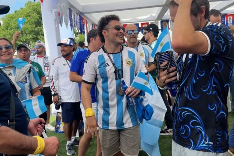Suporter Argentina berharap Messi belum pensiun usai Piala Dunia&nbsp;2026