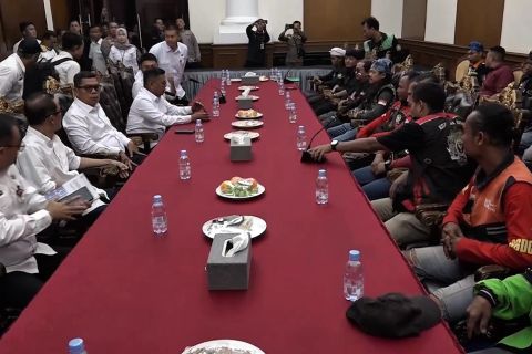 Gubernur Banten terima penyampaian pendapat ojol terkait parkir gratis
