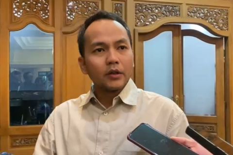 Wali Kota Solo respons pelaporan terkait pemasangan baliho Jokowi