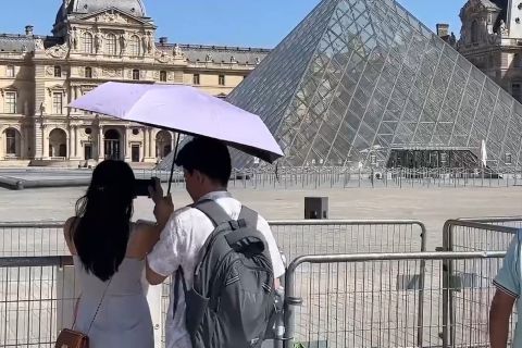 Cuaca ekstrem paksa Museum Louvre Paris kurangi jam operasional