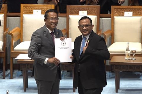 DPR sahkan RUU kerja sama pertahanan RI-Malaysia & RI-Turki jadi UU