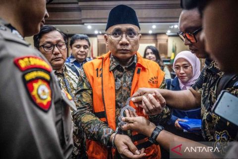 JPU KPK dakwa Yaqut Cholil rugikan negara Rp622 miliar