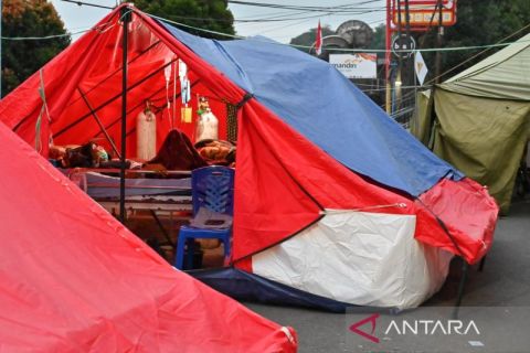 RSUD Ruteng gunakan tenda darurat untuk rawat pasien pascagempa