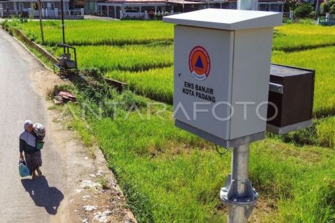 Sistem peringatan dini banjir bandang di Padang