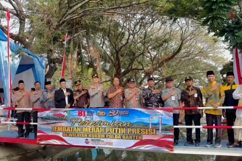 Polres Cilegon resmikan 16 Jembatan Merah Putih permudah akses warga