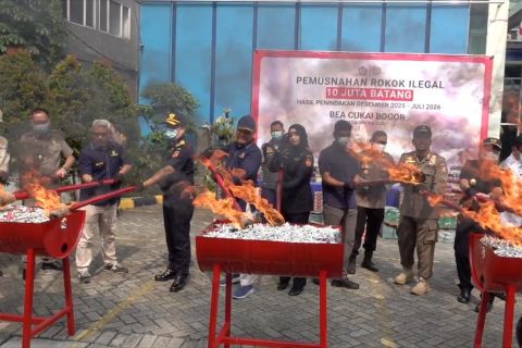 Bea Cukai Bogor musnahkan 10 juta rokok ilegal, ditaksir Rp15 miliar