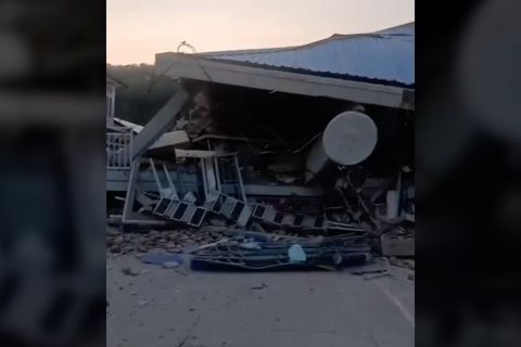 BMKG: 3.055 Gempa susulan di Flores capai 6,2 Magnitudo