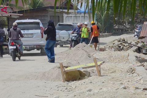 Dinas PUPR kebut rekonstruksi jalan di perbatasan wilayah Aceh Singkil