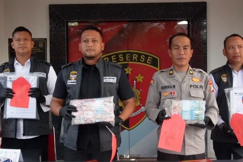 Polda Babel tahan tiga tersangka kasus korupsi alat kedokteran