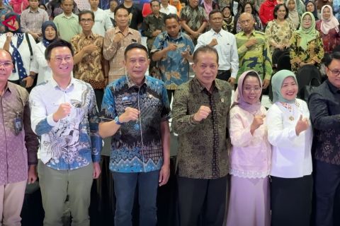 Menkop dorong pelaku ekraf Malang bentuk koperasi berbasis komunitas