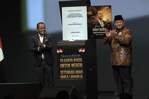 Setengah abad, Bahlil Rilis buku "10 Karya Nyata untuk Negeri"