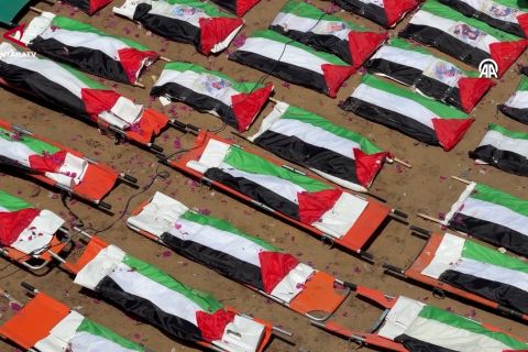 Palestina gelar pemakaman massal 112 jenazah korban serangan Israel