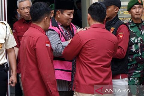 Sidang dakwaan mantan Gubernur Lampung Arinal