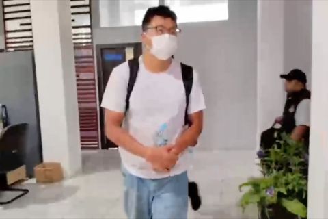 Polisi amankan WNA diduga pemburu penyu di Raja Ampat