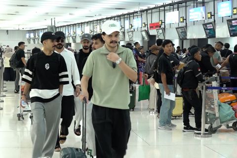 Bandara Soetta kembali beroperasi setelah ditutup sementara