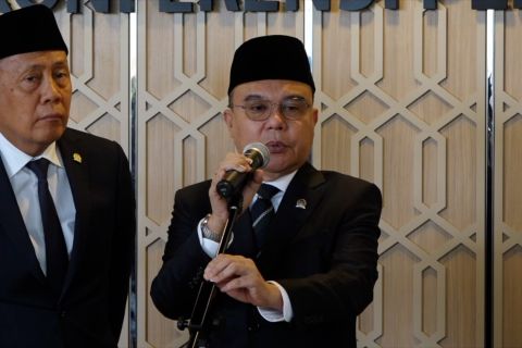 DPR: 8 WNI jadi tentara asing diduga tergiur kerja bergaji tinggi