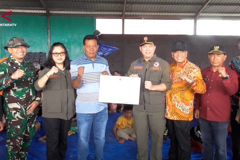 BNPB serahkan bantuan logistik Rp322 juta untuk pengungsi Sinabung