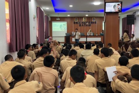 Disnaker Batam bekali siswa SMK dengan keterampilan dasar dunia kerja