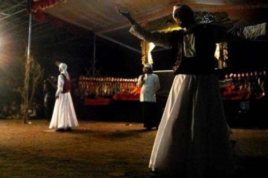 Saatnya Refleksikan Zaman Guyub 