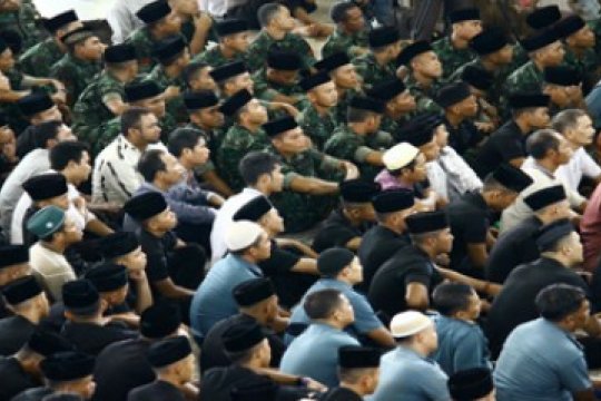 Ceramah Perdamaian TNI-Polri/Joko Sulistyo Page 1 Small