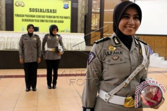 Sosialisasi Jilbab Untuk Polwan Page 1 Small