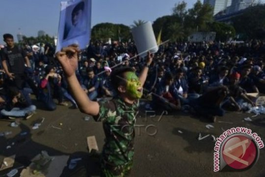 Peringatan Tragedi Trisakti Page 2 Small