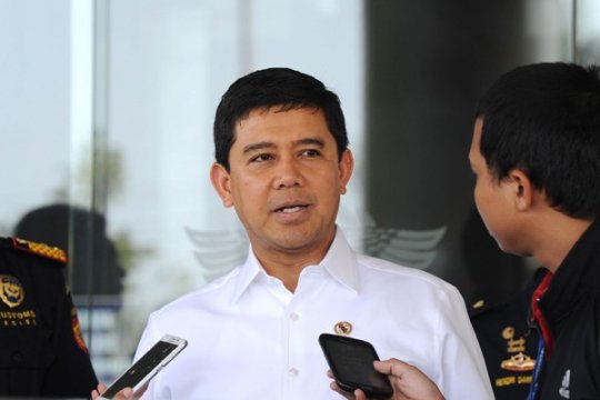 MenPAN-RB: Kantor Bea Cukai Termasuk Penyumbang Terbesar Penerimaan Negara