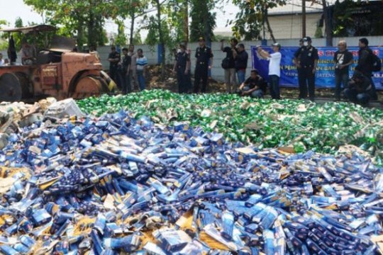 Langgar Kepabeaan, Ribuan Barang Bukti Dimusnahkan