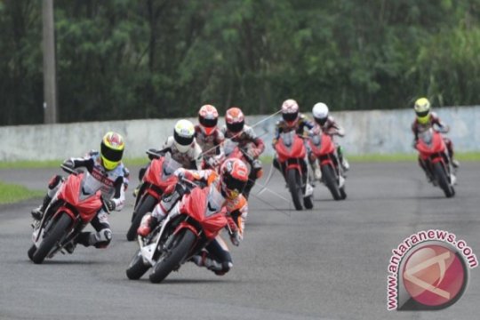 Marc Marquez Beri 'Coaching Clinic' Page 2 Small