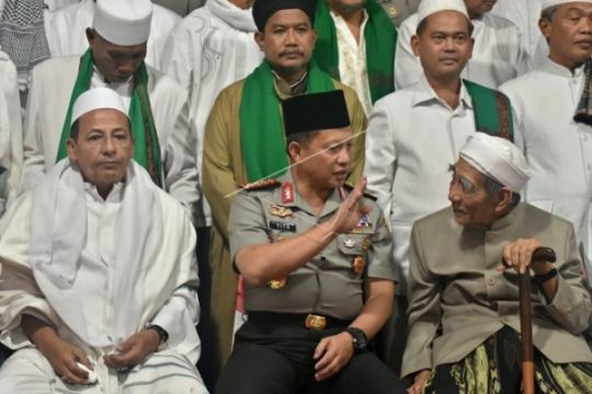 SILATURAHMI ULAMA JATENG Page 1 Small