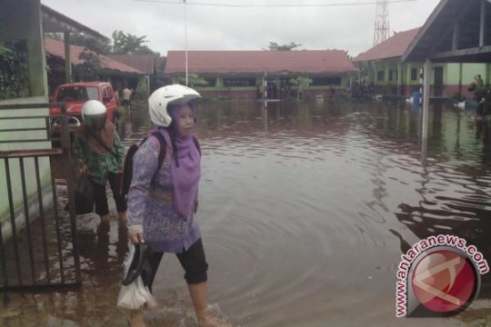 Banjir Genangi Baamang Kotim Page 1 Small
