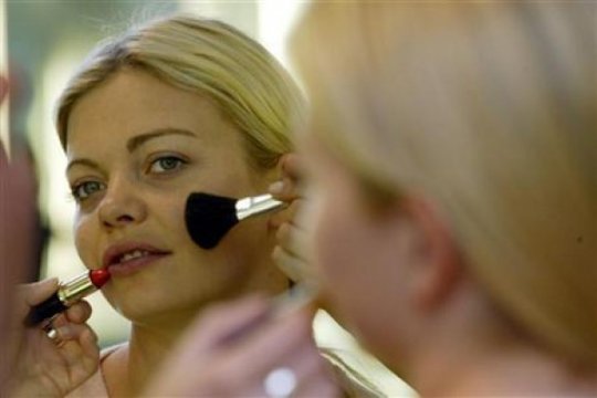 Tips Cegah Kulit Kusam Saat Puasa 