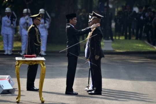 Pelantikan Perwira Remaja TNI-Polri Page 1 Small