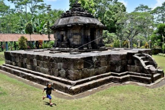 WISATA CANDI KLERO Page 1 Small