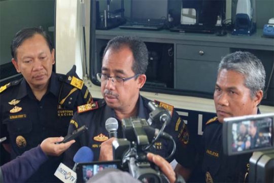 Dirjen Bea Cukai Resmikan Laboratorium 