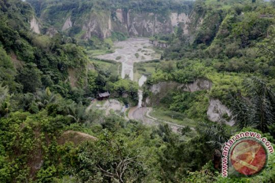 WISATA NGARAI SIANOK