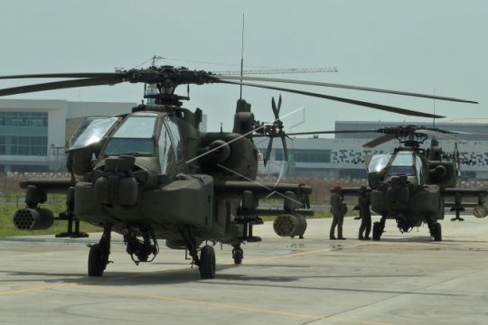 Penyerahan helikopter apache Page 2 Small