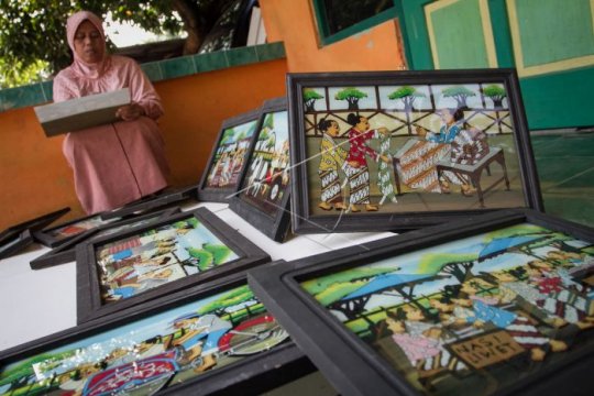 Kerajinan grafir kaca Page 2 Small