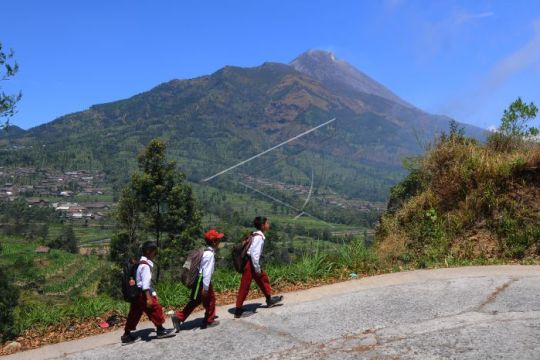 Kawah Gunung Merapi Page 2 Small