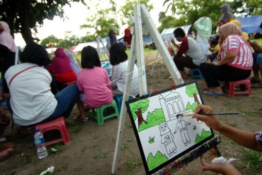 Persewaan alat lukis Page 1 Small