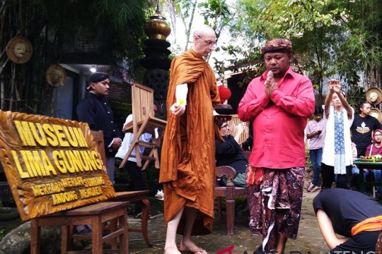 Museum Lima Gunung diresmikan
