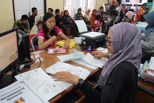 Telaah - Meneropong pentingnya diskresi dalam Street Level Bureaucracy