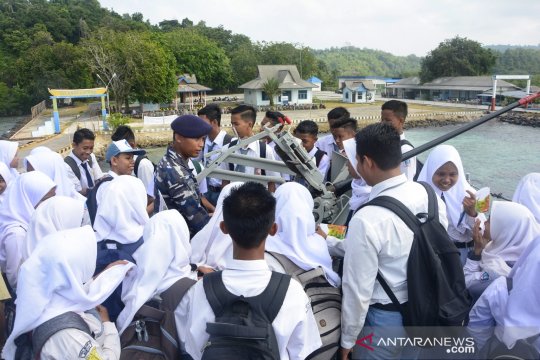 Mengenal alutsista di KRI Lemadang 632 Page 2 Small