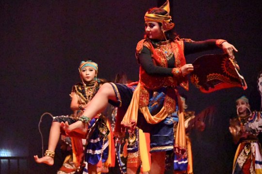 Kelompok seni jaranan "Banteng krido" buka Festival Jaranan Trenggalek 2019