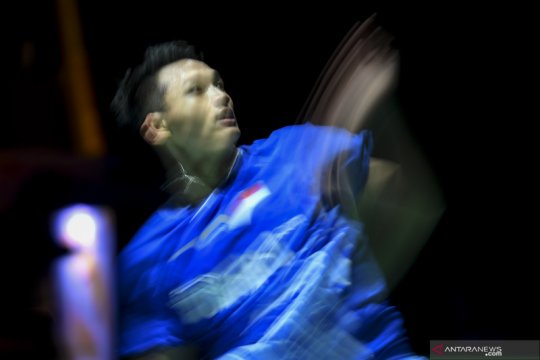 Dikalahkan Wang,  Jonatan gagal ke semifinal Korea Open
